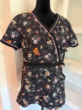 tokidoki Black Halloween Kitty & Skeleton Print Scrub Top. Koi Brand